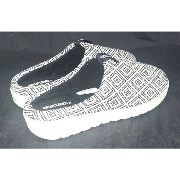 MukLuks Muk Luks women's Hailey Slippers black diamond Size 7/8 - Picture 2 of 7